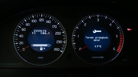 Volvo V70 (2007-2011) polskie menu w wyświetlaczu i liczniku Volvo V70 (2007-2011) polskie menu w wyświetlaczu i liczniku