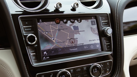 BENTLEY BENTAYGA - polskie menu, polski lektor, zmiana regionu BENTLEY BENTAYGA - polskie menu, polski lektor, zmiana regionu