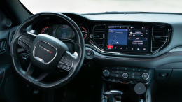 DODGE UCONNECT 5 HARMAN BECKER 10,1