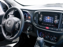 Dodge Ram Promaster City polskie menu, zmiana regionu