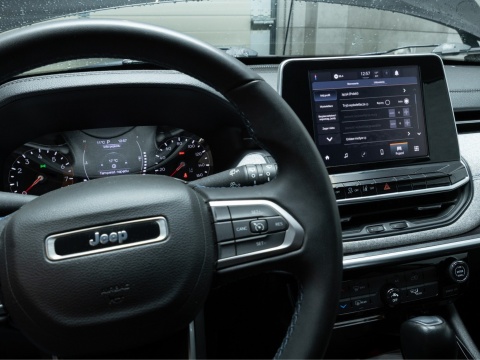 Jeep Compass (2021-2025) Uconnect 5 8,4" POLSKIE MENU, SYNTEZA RADIOWA