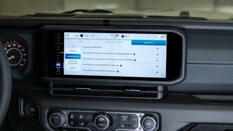JEEP WRANGLER UCONNECT 5 HARMAN BECKER 12.3" polskie menu, polski lektor, zmiana regionu JEEP WRANGLER UCONNECT 5 HARMAN BECKER 12.3" polskie menu, polski lektor, zmiana regionu