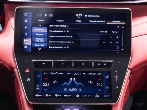 Maserati Grecale - polskie menu (zmiana regionu) | nawigacja, radio, sterowanie głosowe