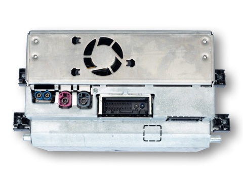 Naprawa Mercedes NTG 3.5 – Serwis radia i nawigacji W221 / C216