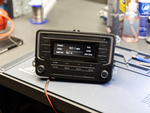 Naprawa radia MIB Global Entry - Volskwagen Caddy, Volkswagen Transporter (2015-2020r.) | Serwis radia