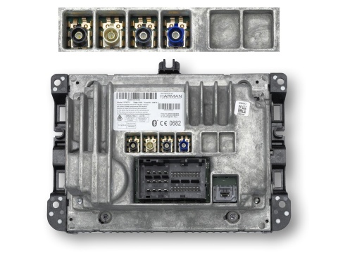 Naprawa Radia Uconnect 8.4" Harman Becker VP3 VP4 - Chrysler Pacifica, 200, 300 (2015-2017r.) | Serwis nawigacji