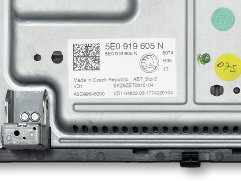 Naprawa wyświetlacza 5E0919605N - Skoda Octavia III, Skoda Superb (2017-2023r.) | Serwis ekranu