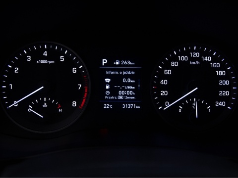 Wgrywanie polskiego menu / zmiana regionu – radio bez nawigacji Hyundai Tucson 2018–2021