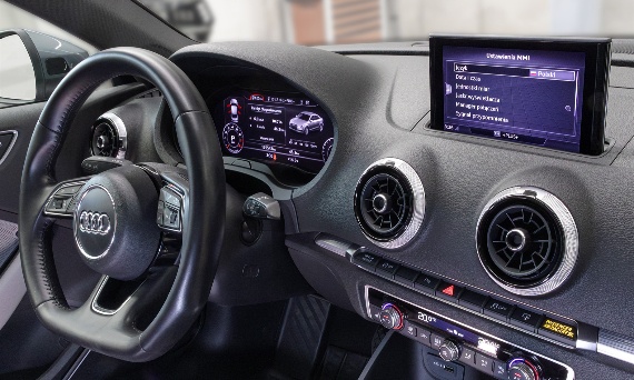 Audi A3 z USA – jak zrobić polskie menu, mapy Europy i poprawne radio?