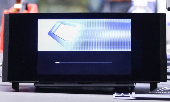 Problem z radiem - Lexus IS250 (resetuje się, wyświetla logo, nie reaguje na przyciski)