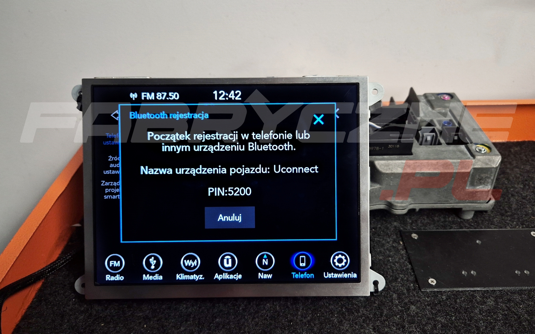 JEEP GRAND CHEROKEE UCONNECT 68403072AE naprawa telefonu bluetooth