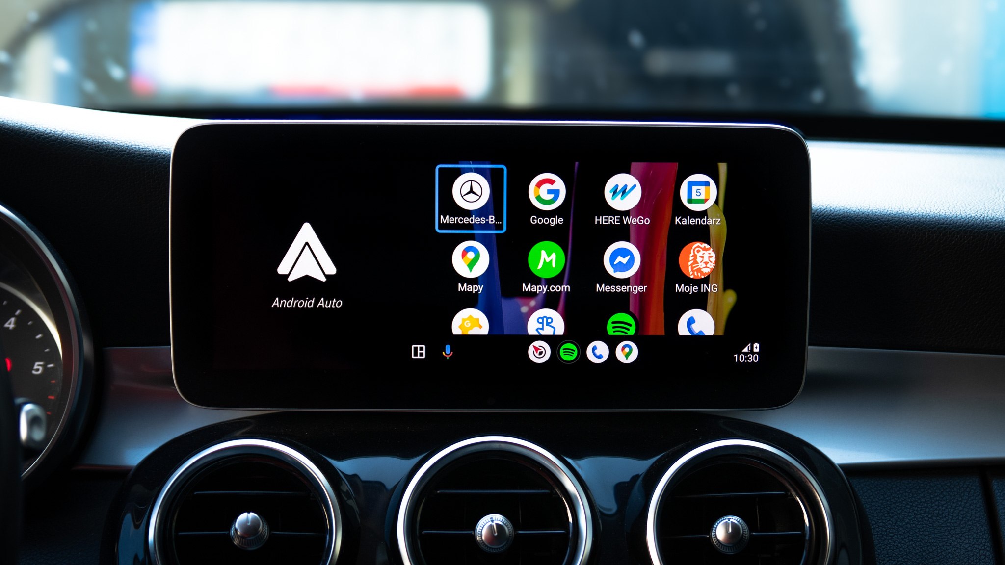 Interfejs Android Auto w Mercedesie C220