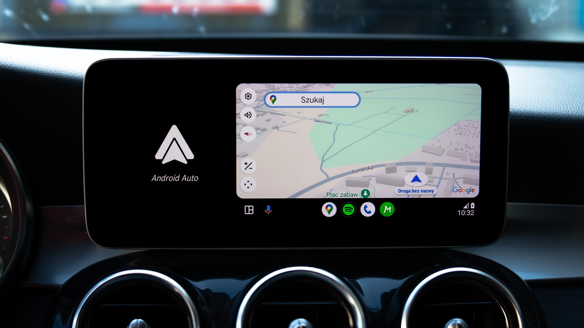 Google Maps w Android Auto Mercedes C220