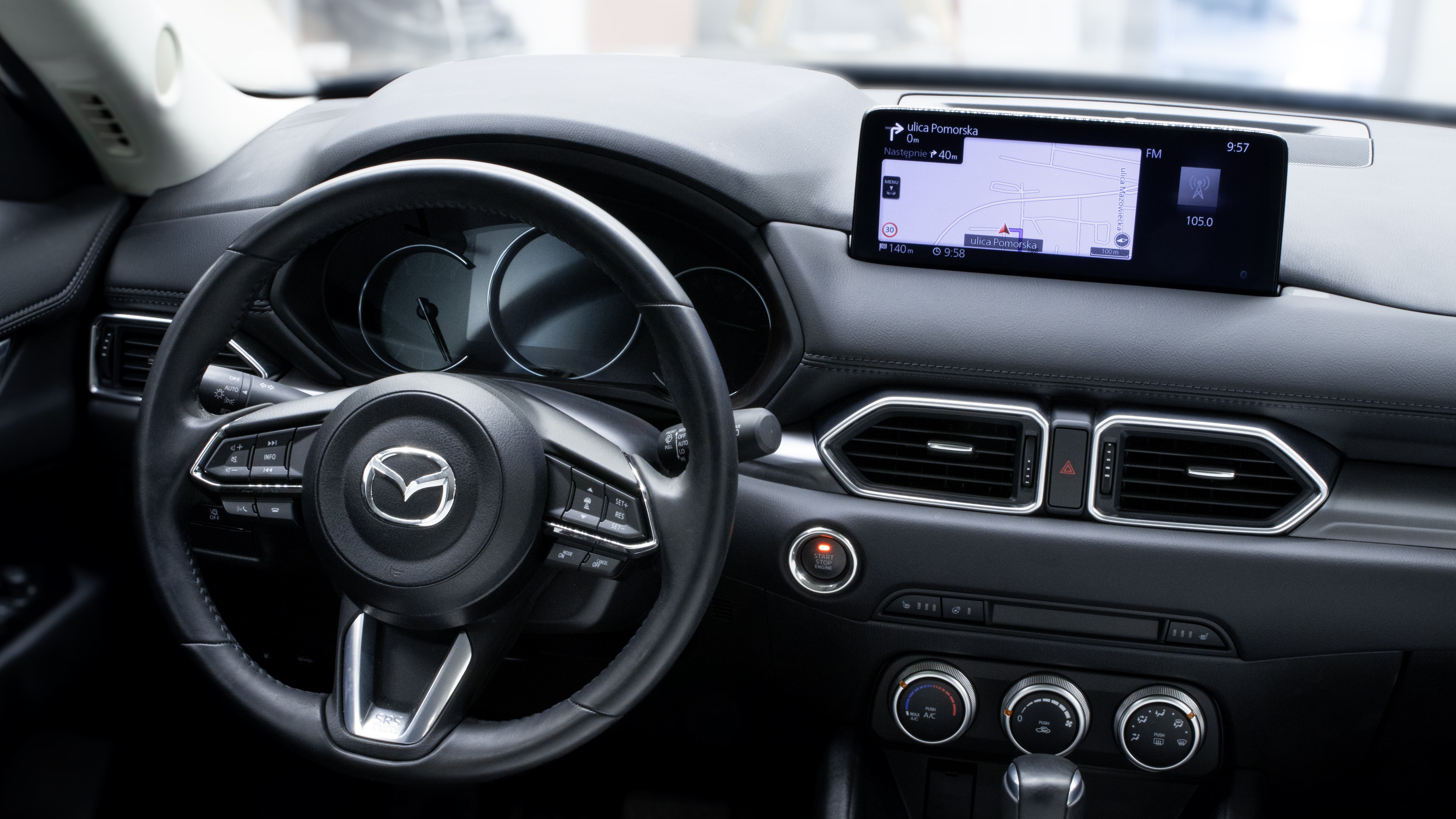 Mazda CX-5 2023 wnętrze