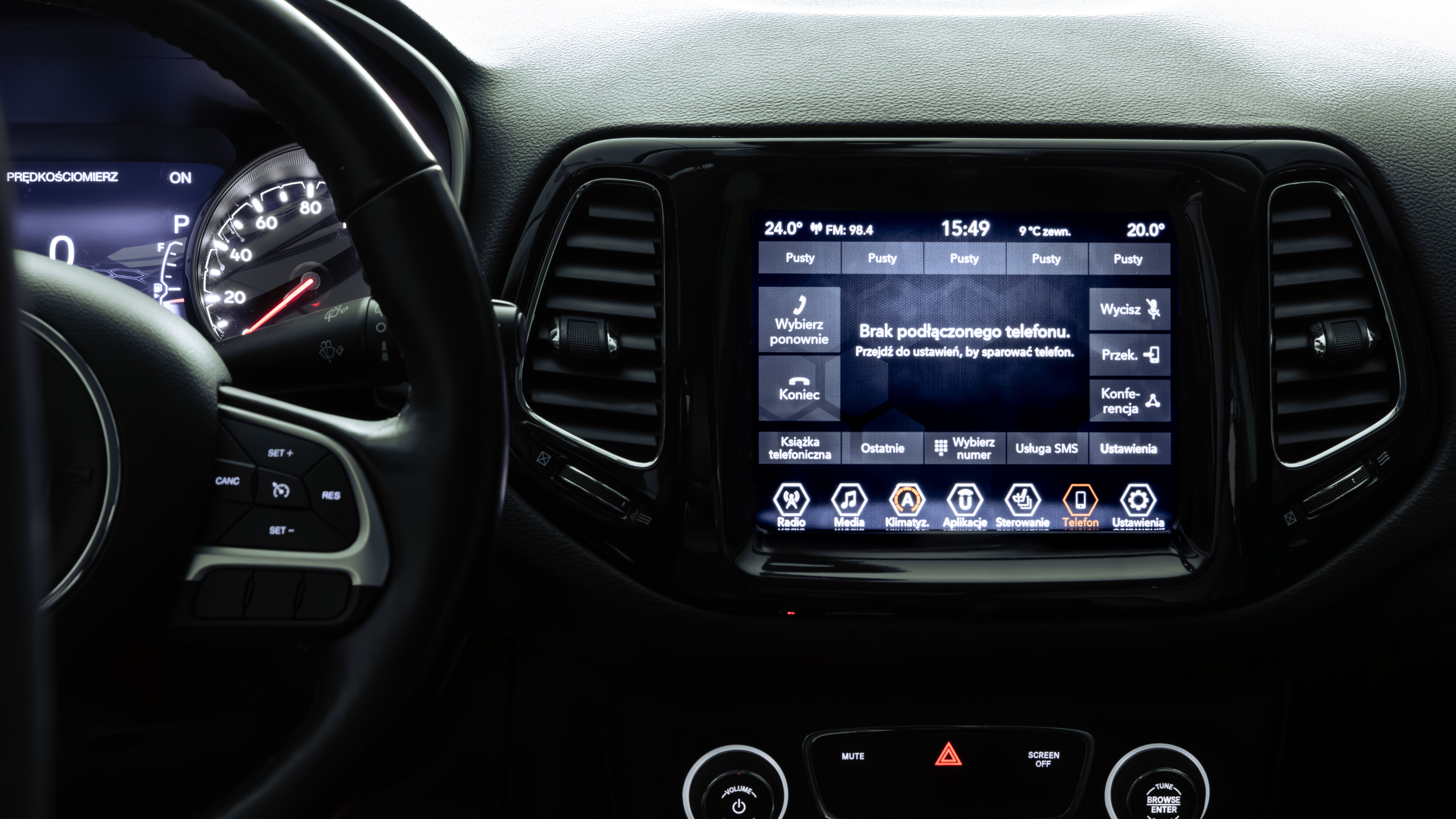 Jeep Compass jak podłączyć telefon
