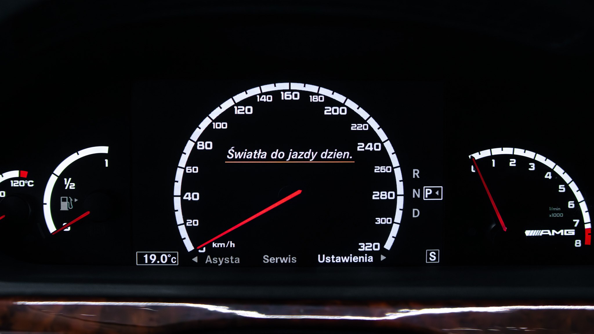 polskie napisy w liczniku mercedes