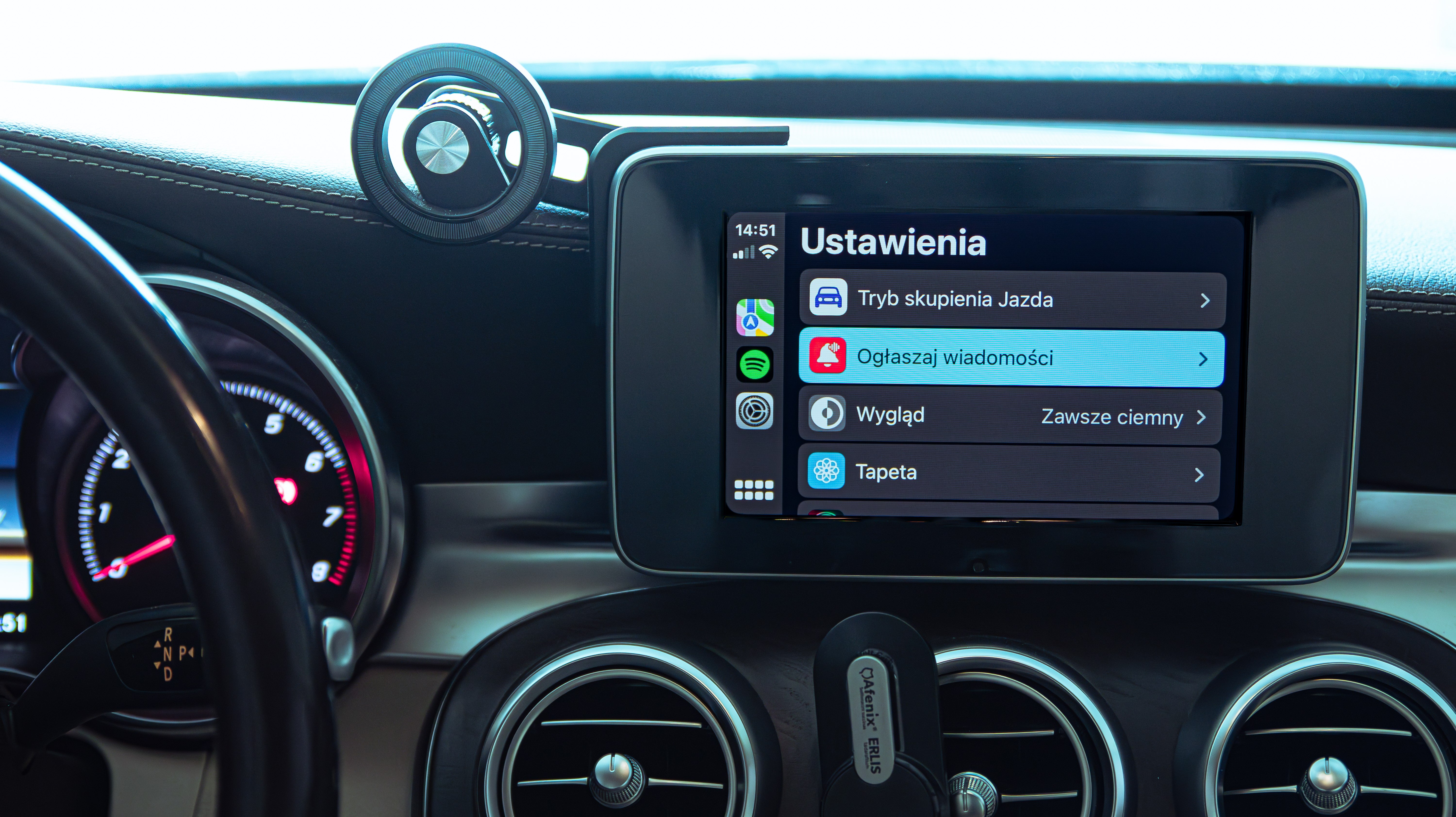 mercedes ile kosztuje Carplay
