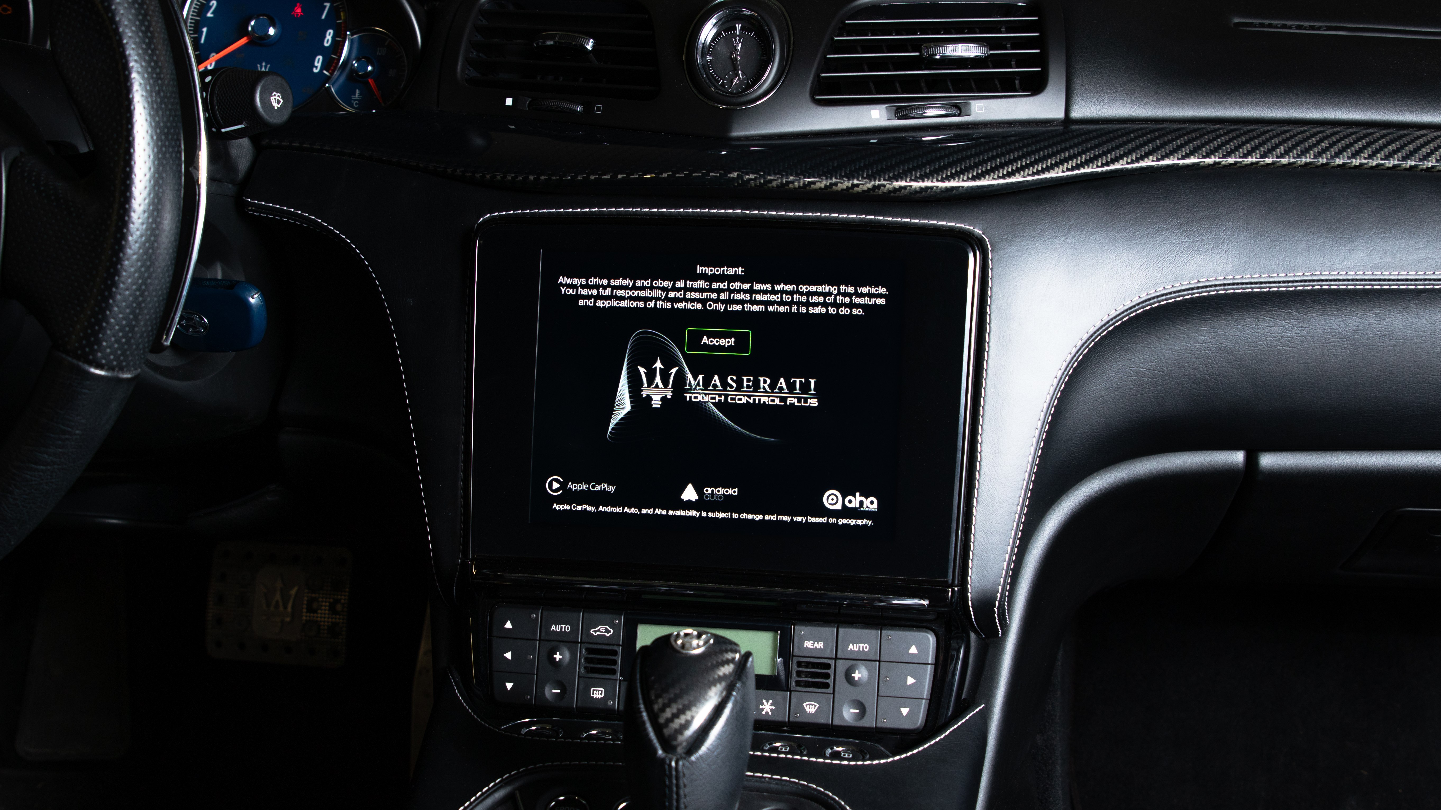 maserati komunikaty po angielsku