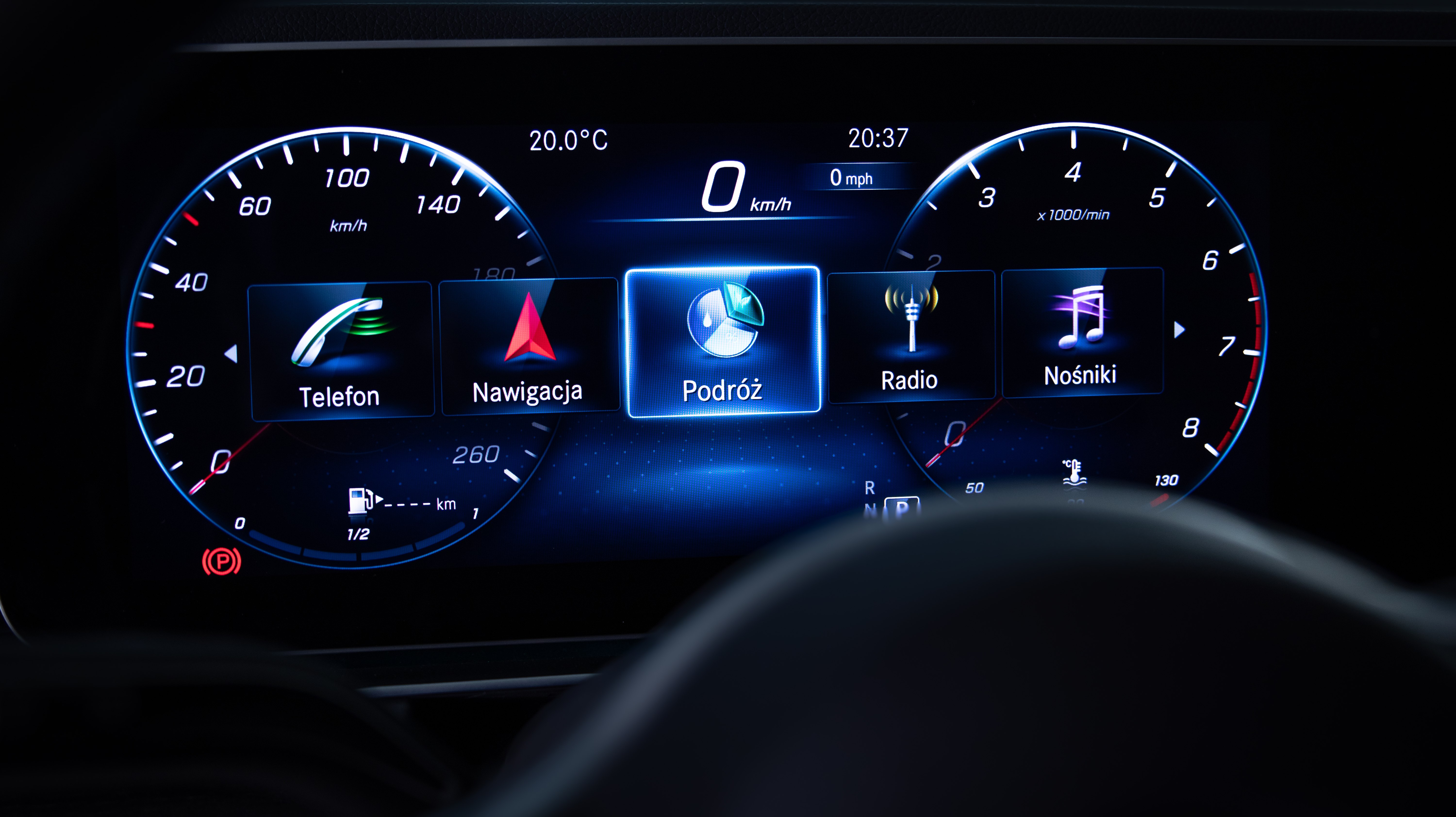 Mercedes GLE polskie menu