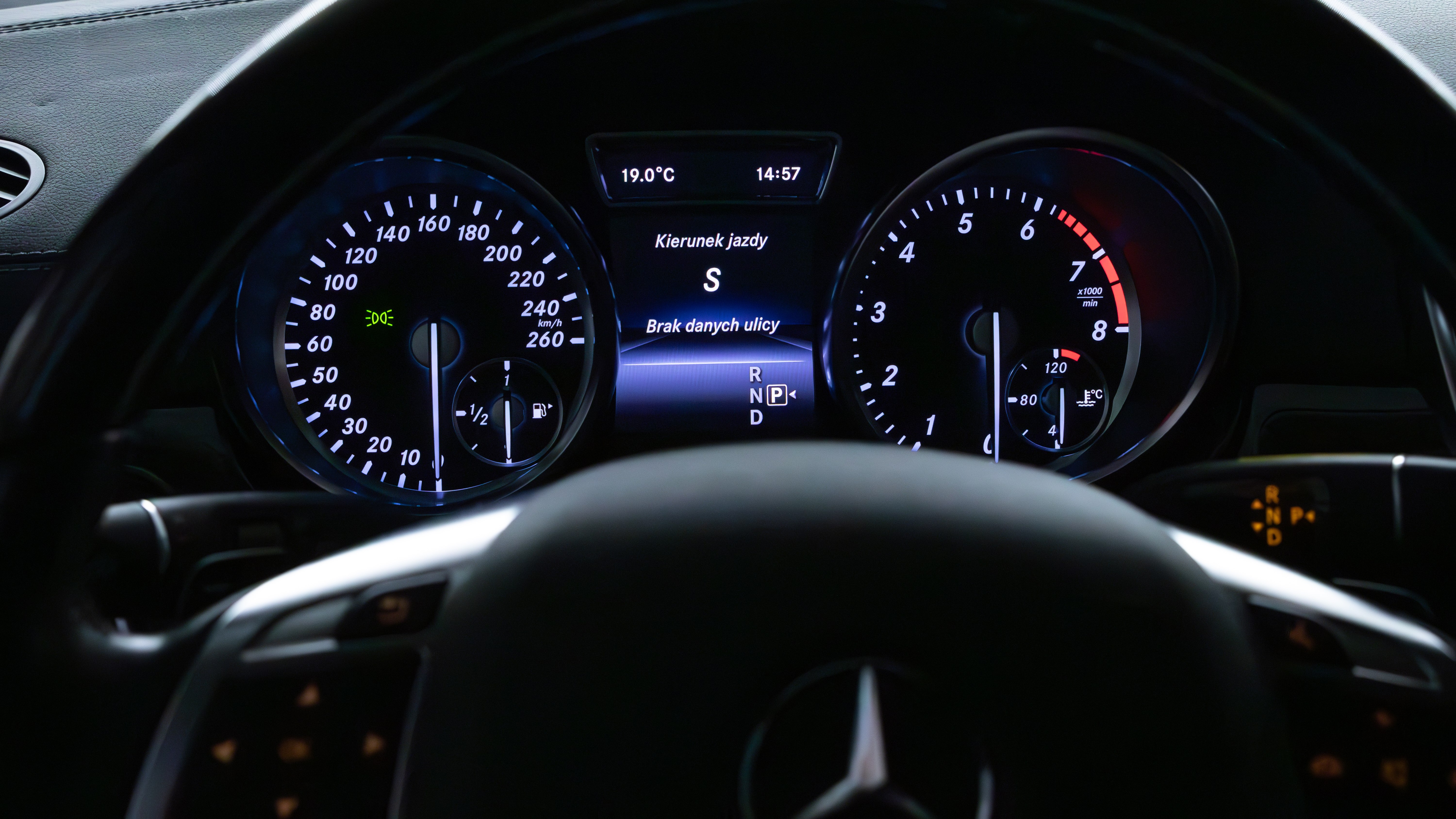mercedes z japonii konwersja liczników