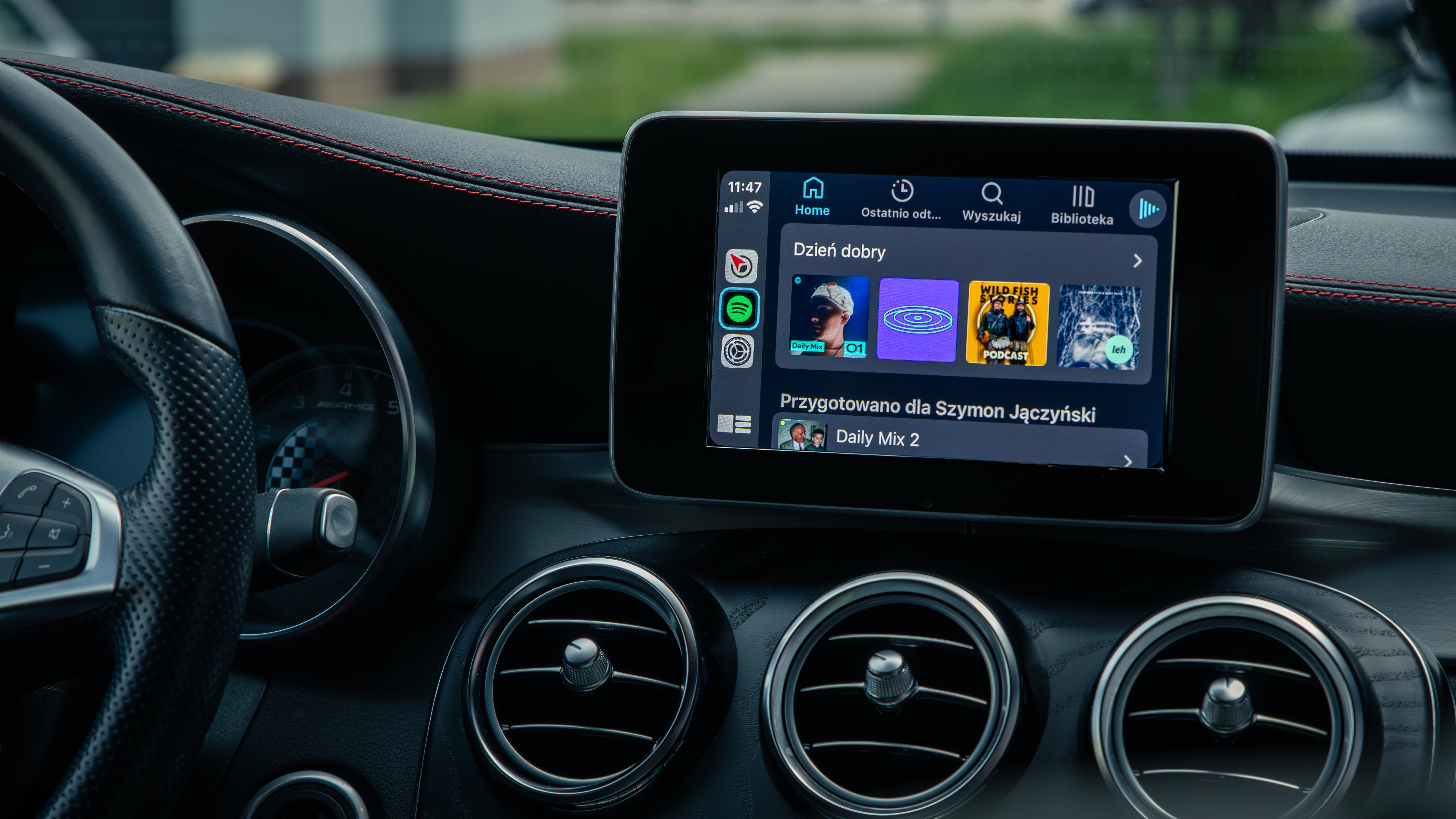 spotify carplay mercedes