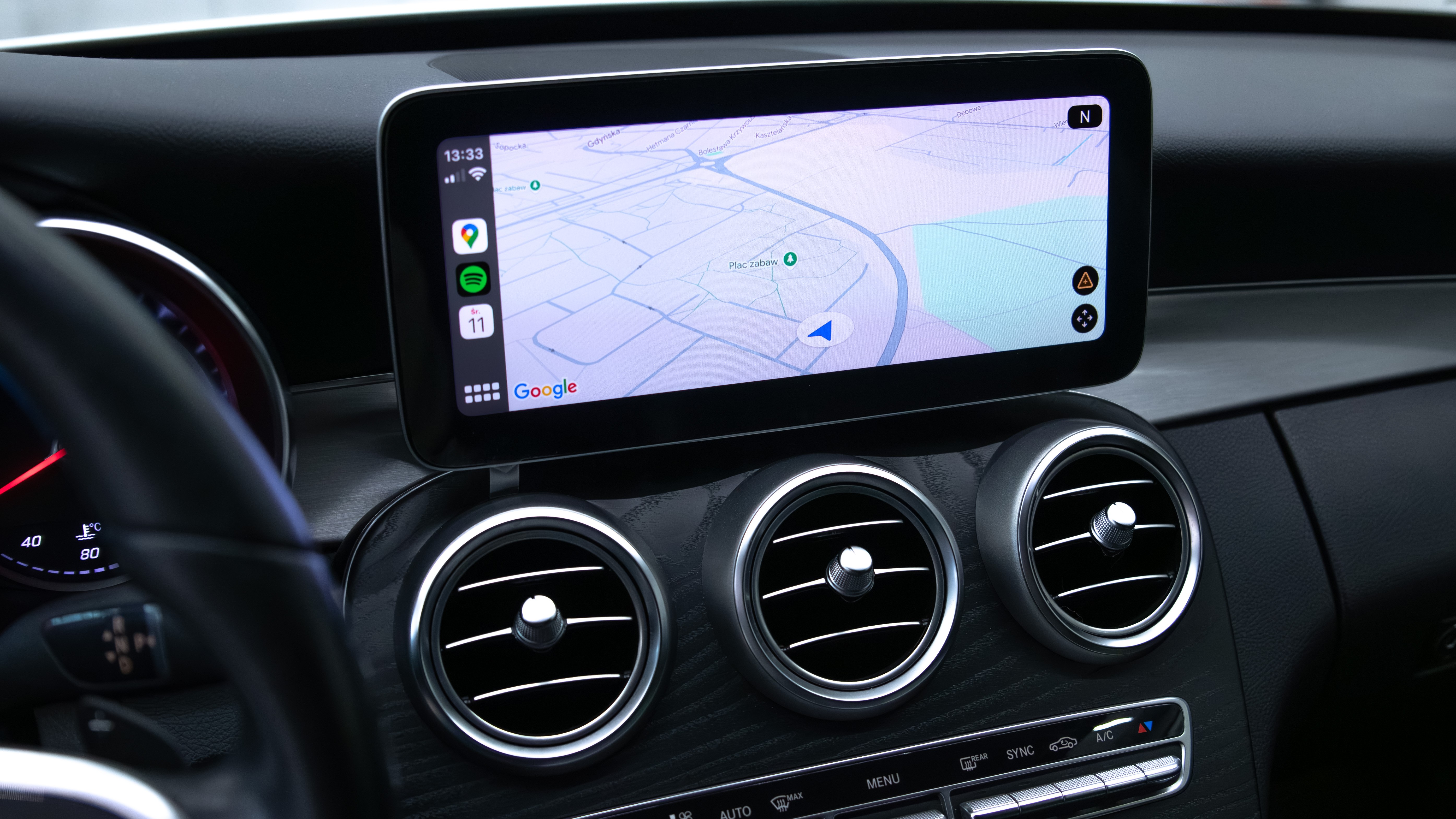 mercedes mapy google