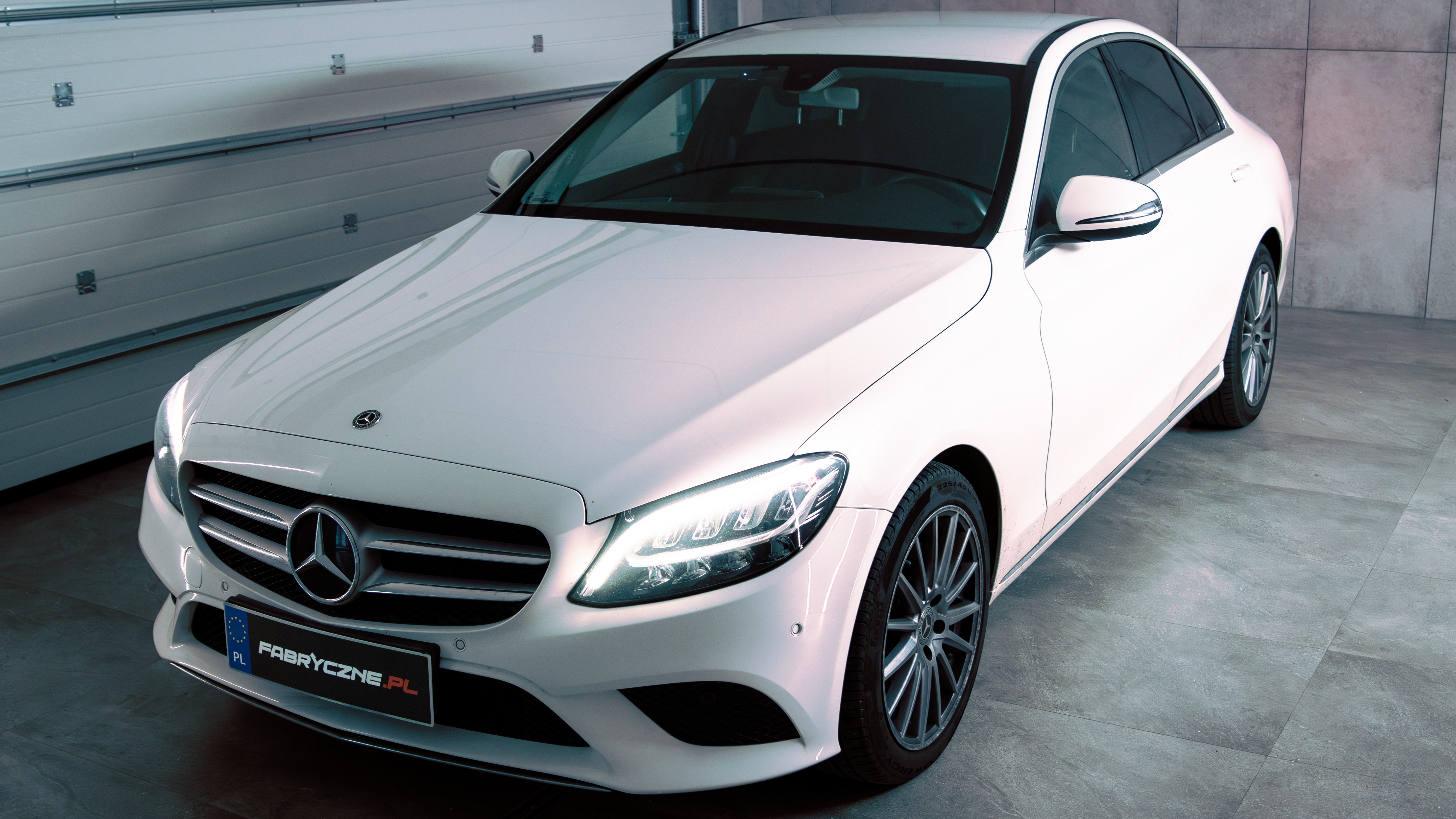Mercedes C-Klasa CarPlay Android Auto