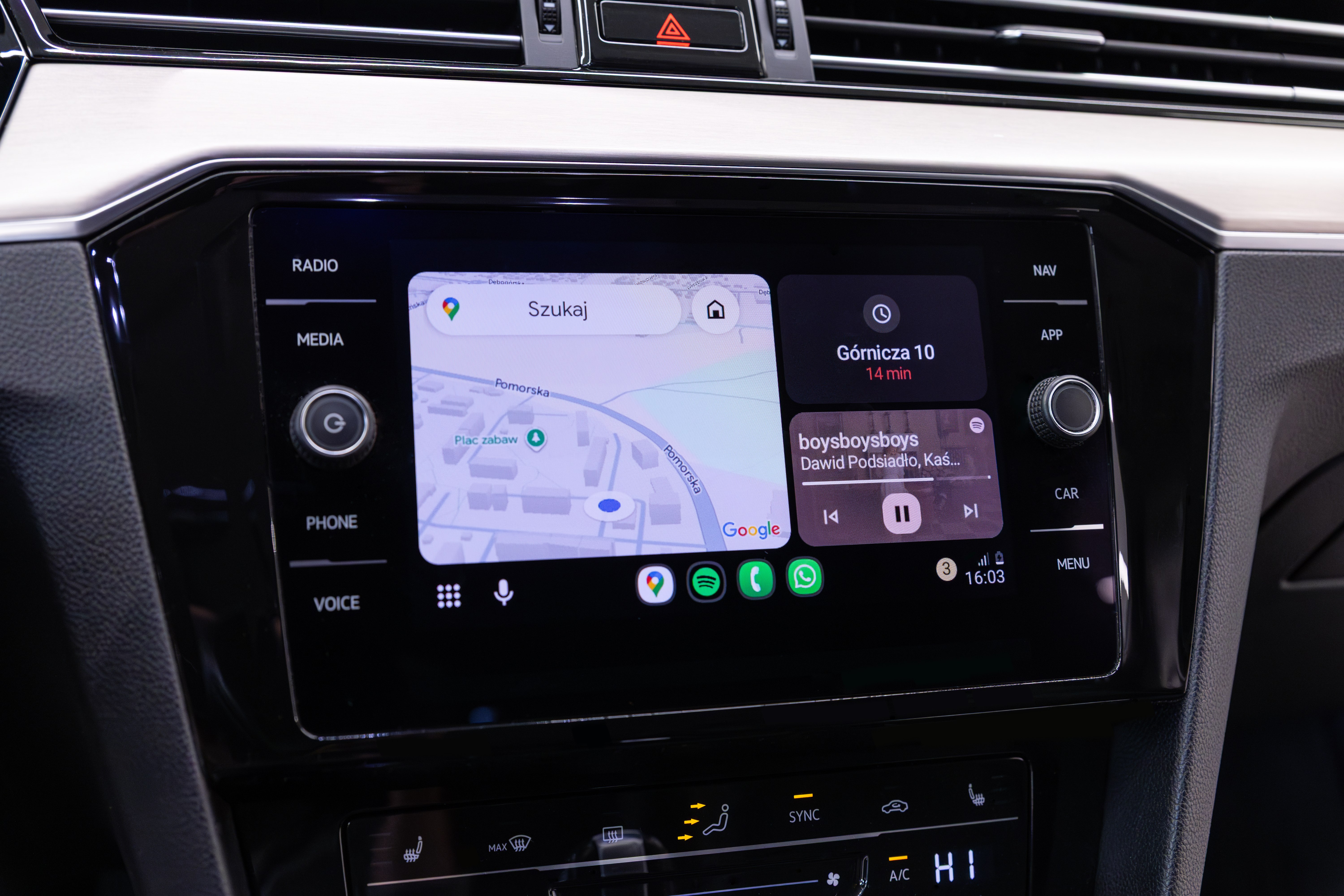 passat b8 android auto