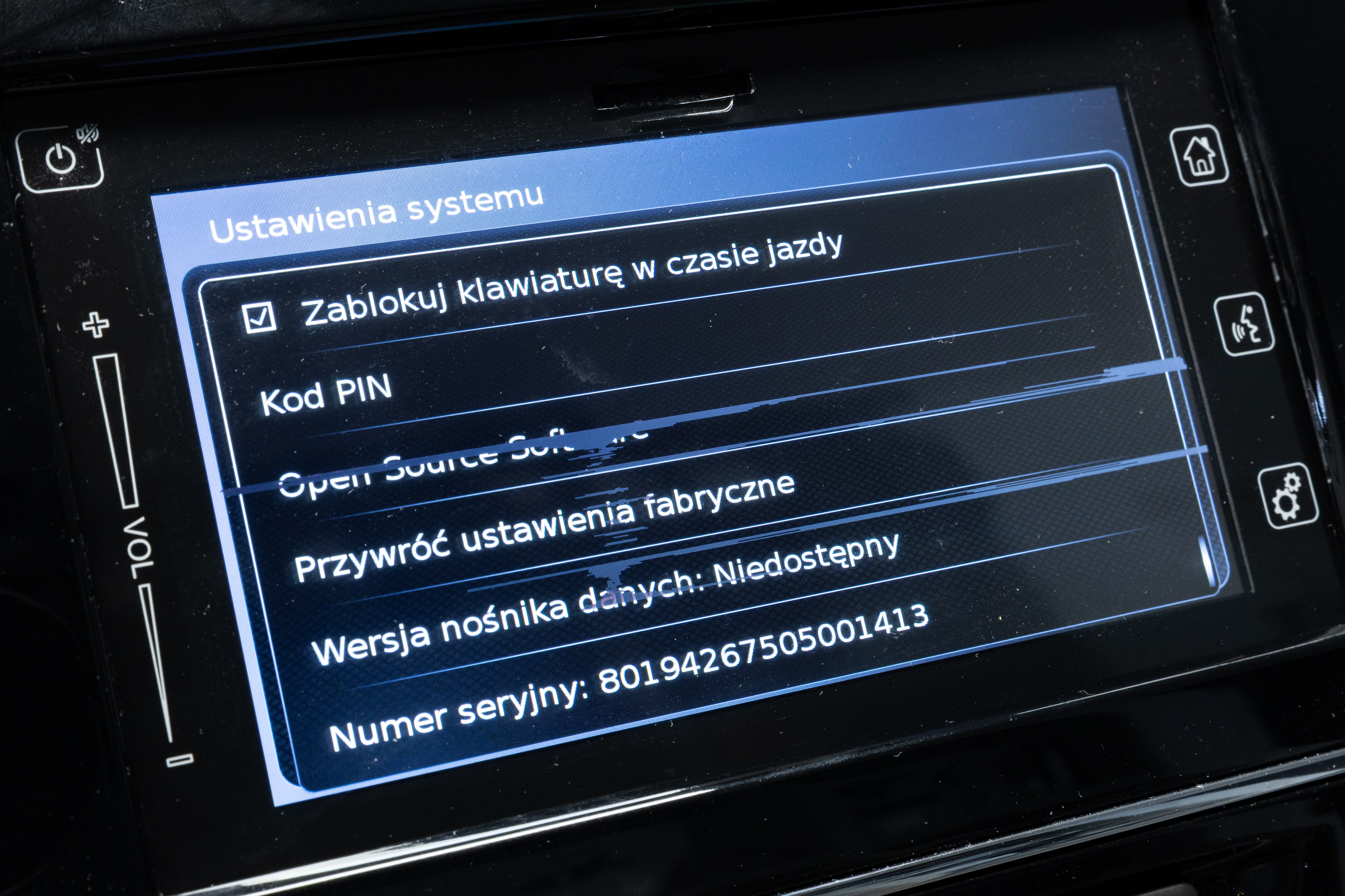 suzuki uszkodzony ekran